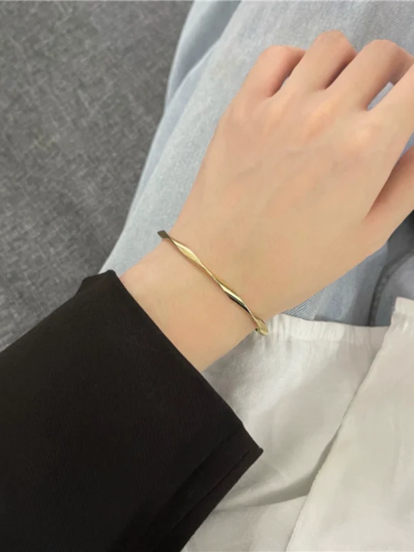 Cangsu Circle Bracelet Bracelet - Image 4