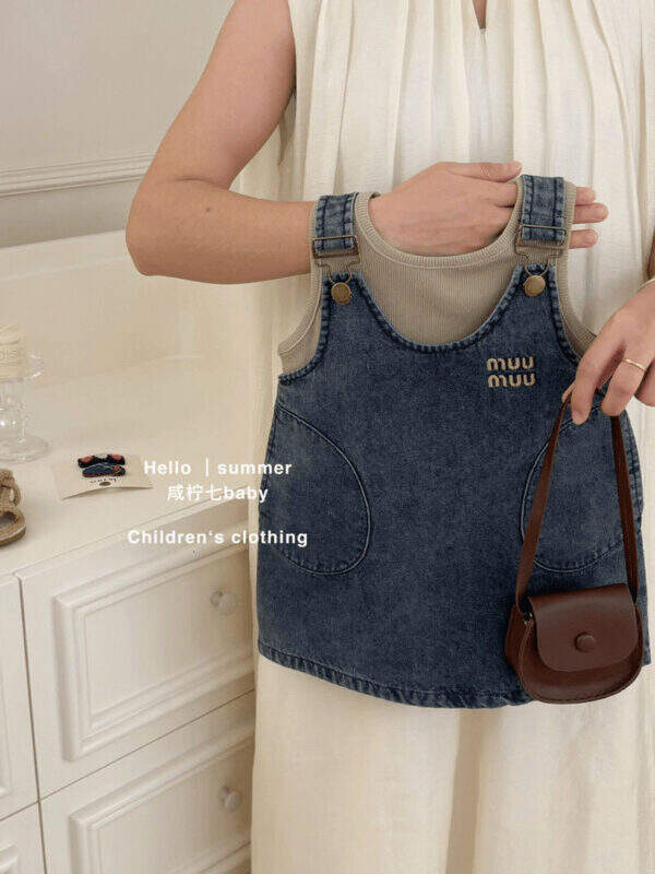 Girls' denim overalls - Image 1