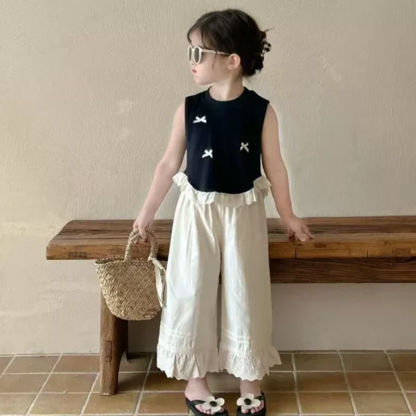 Girl's sleeveless top lace - Image 1