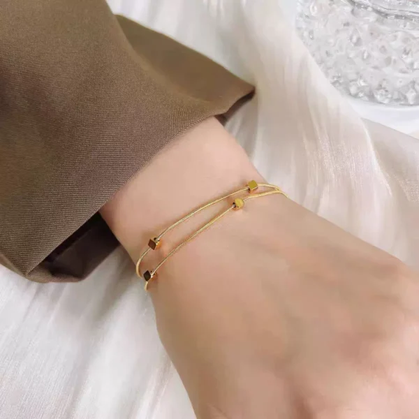 Outlet clearance light luxury double-layer square bracelet - Image 4