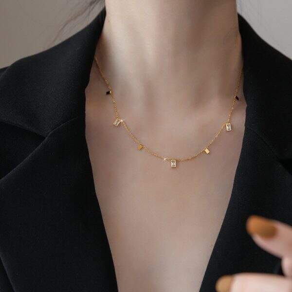 Luxurious and lightweight square crystal tassel necklace - Image 1
