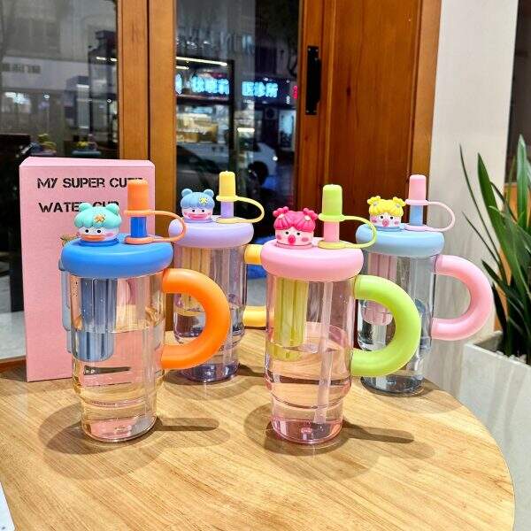 High quality plastic cup with suction cup - Image 4