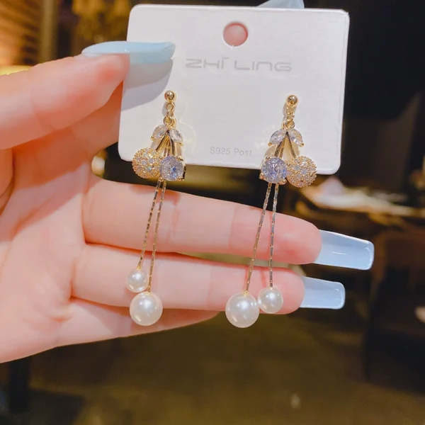 Pearl earrings, outlets, women's accessories - Image 3