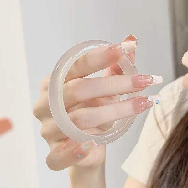 New fashion imitation jade bracelet - Image 1