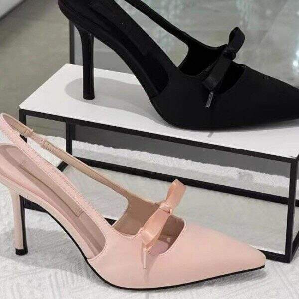 Sharp pointed satin high heels - Image 1