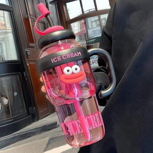 Ice cup with convenient straw - Image 2