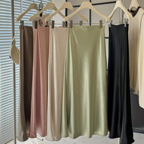 Acetate satin fishtail skirt for women - Image 2