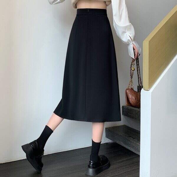 Black Half length Skirt with No Split, High - Image 3