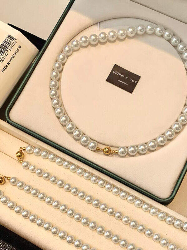 Shi Family Pearl Necklace - Image 1