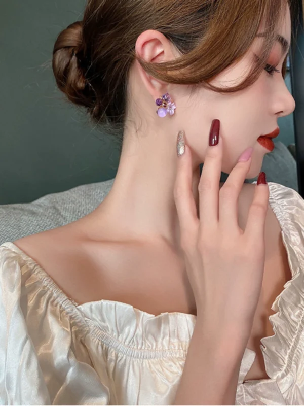 Crystal petal earrings - Image 3