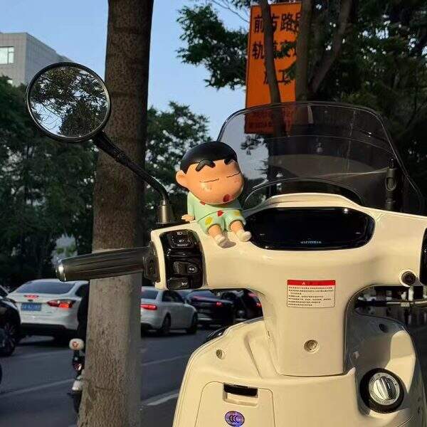 Shin chan! Pedal motorcycle decoration car - Image 4