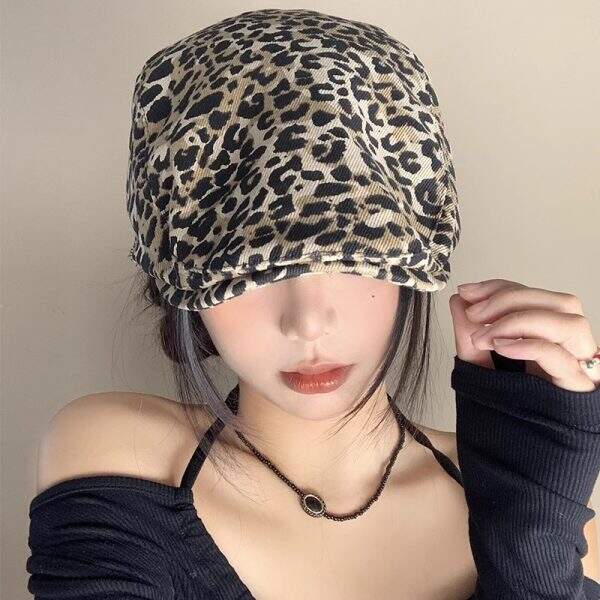American retro spicy leopard print forward hat - Image 3