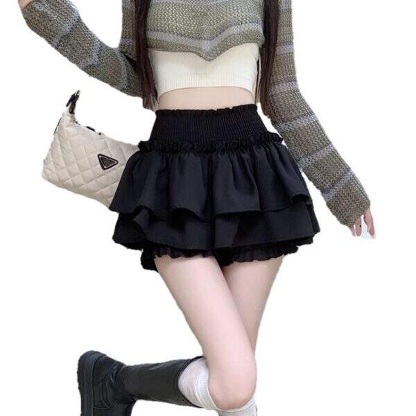 Short skirt and pants with fluffy style - Image 5