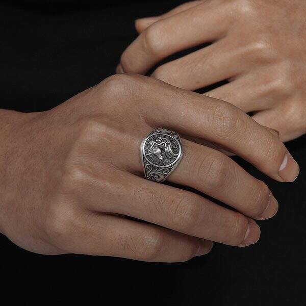 Vintage Unicorn Ring for Men - Image 4