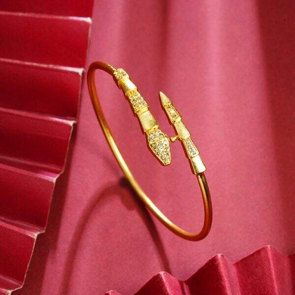 gold bracelet - Image 1