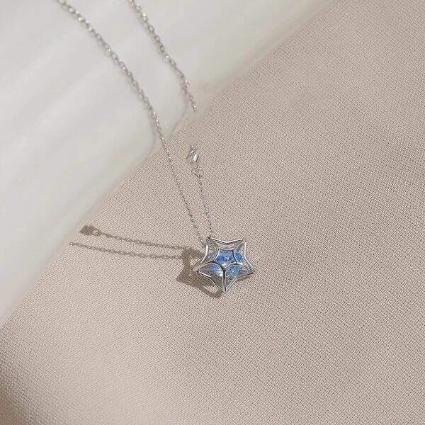 Minimally designed blue star necklace - Image 3