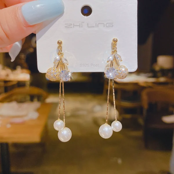 Pearl earrings, outlets, women's accessories - Image 1