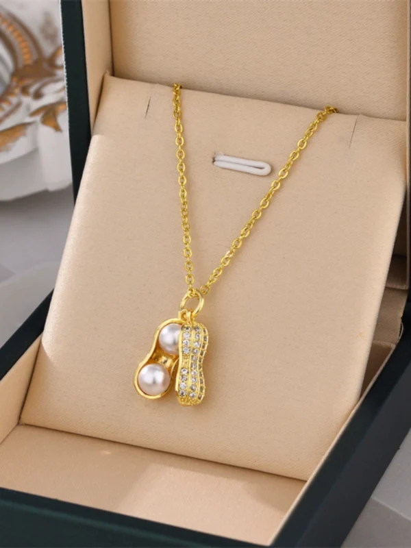 Peanut pendant necklace - Image 3