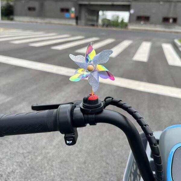 Electric scooter decoration - Image 3