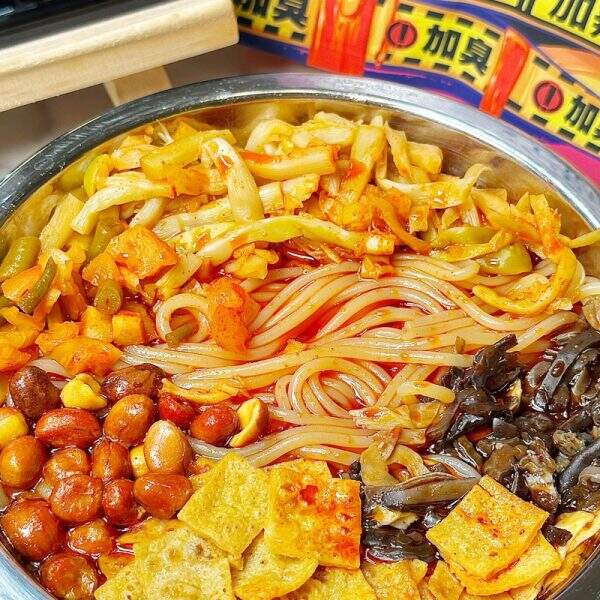 Convenient fast food rice noodles - Image 3