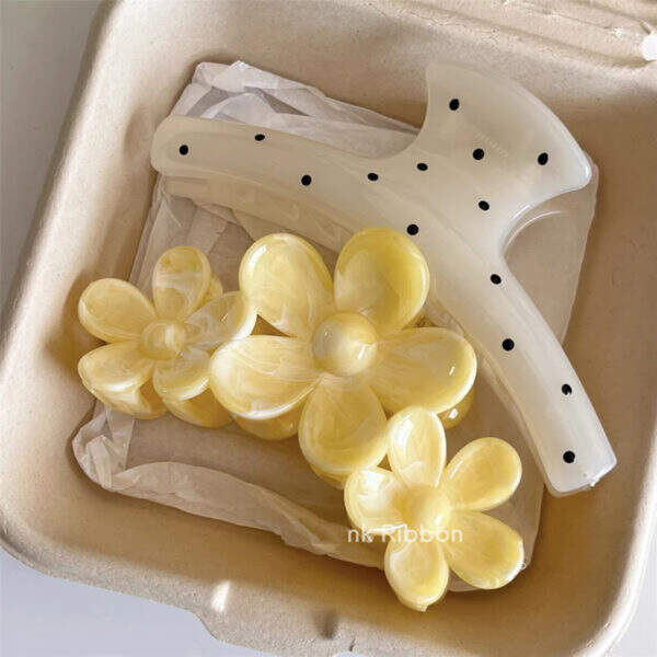 Flower Sunflower Hair Clip - Image 1