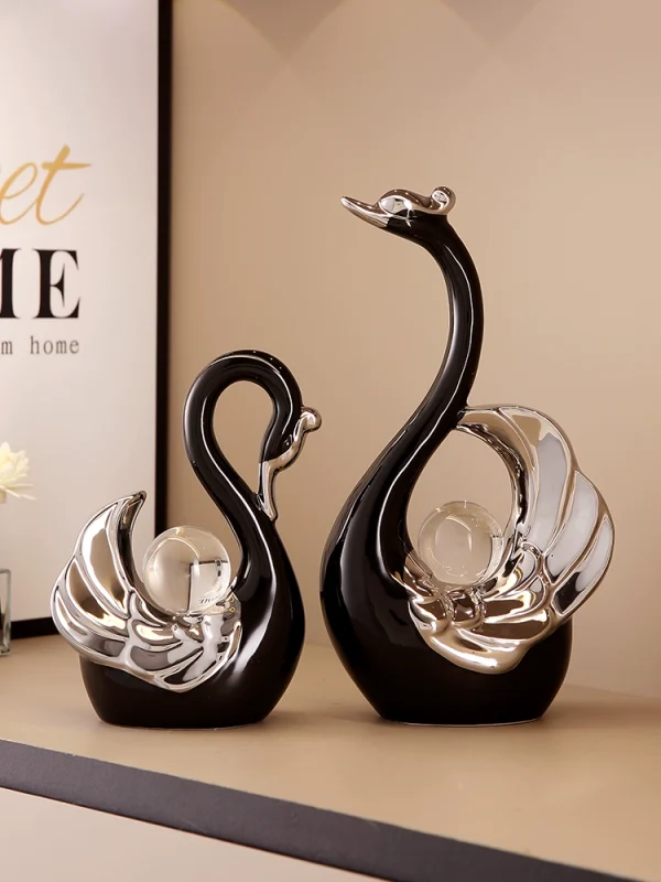 Luxury Swan Couple Accessories - Image 2