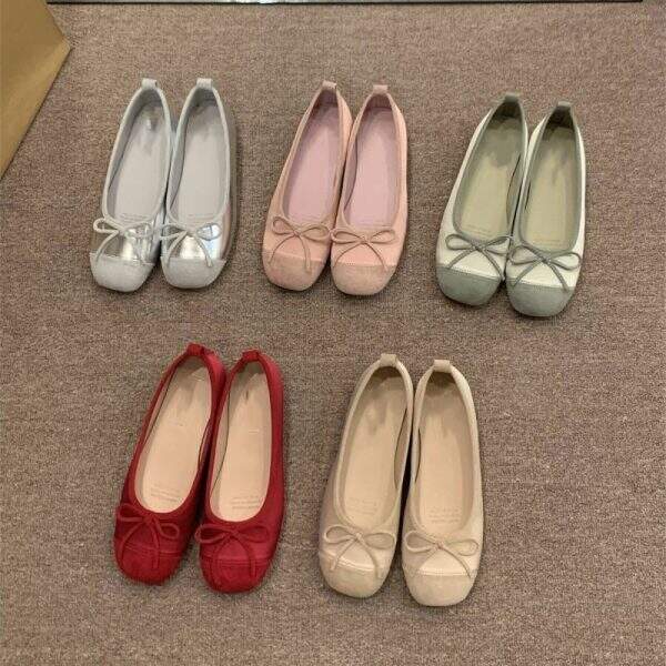 Low heeled shoes - Image 1