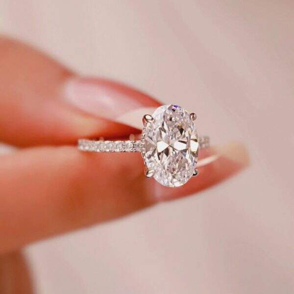 Luxury diamond ring - Image 2