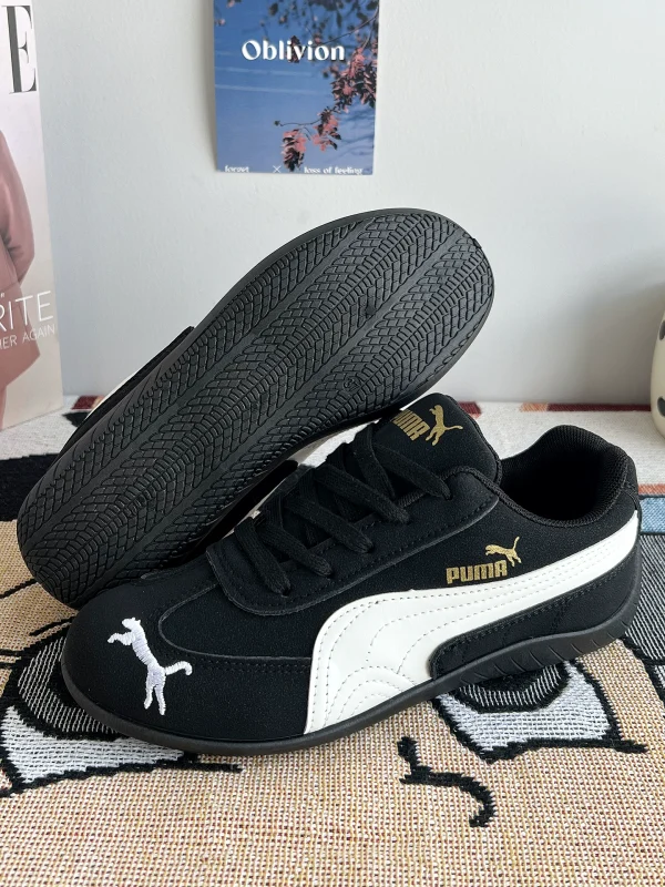 Black training shoes - Image 4
