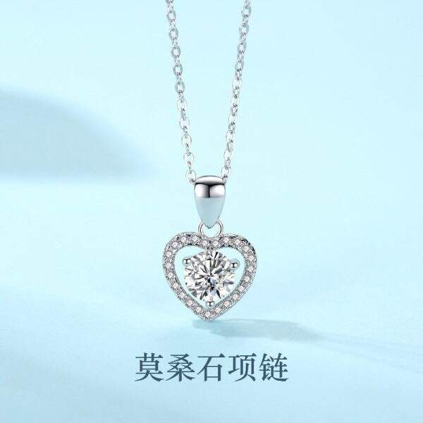 Sparkling heart-shaped diamond necklace - Image 1