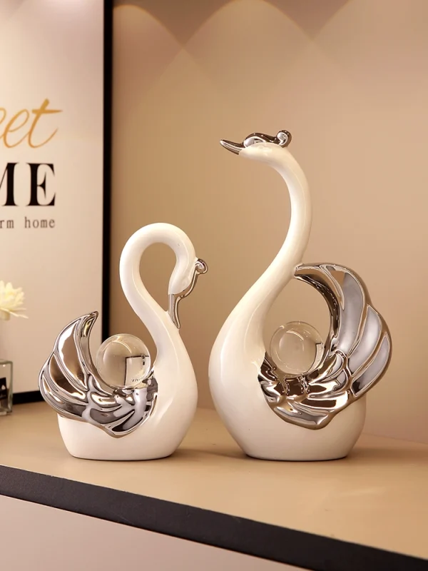 Luxury Swan Couple Accessories - Image 1