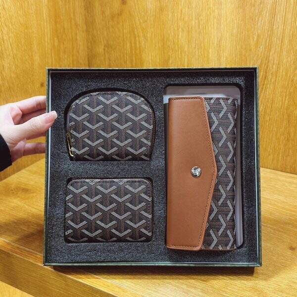Three piece small wallet set - Image 1