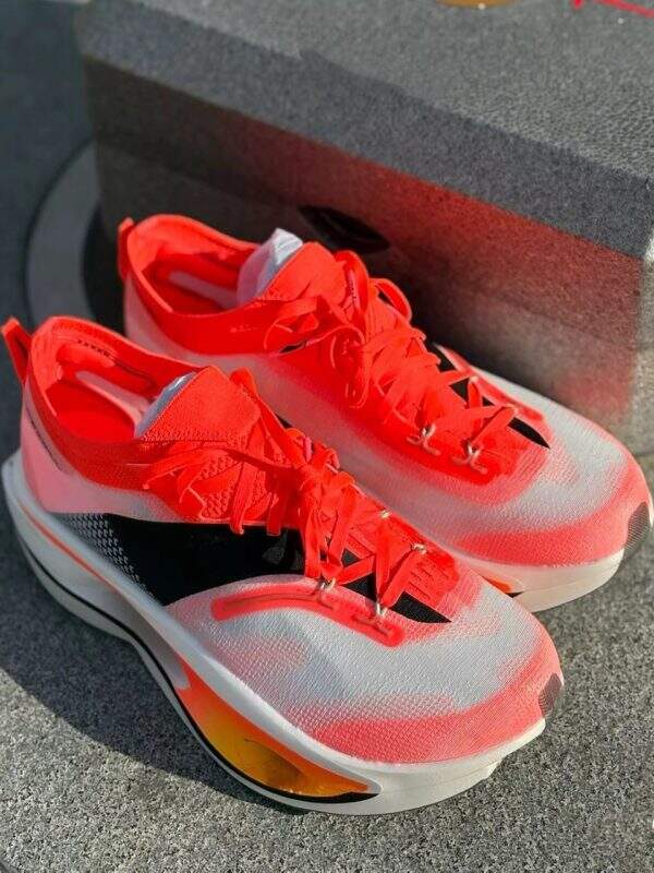 sneakers - Image 4