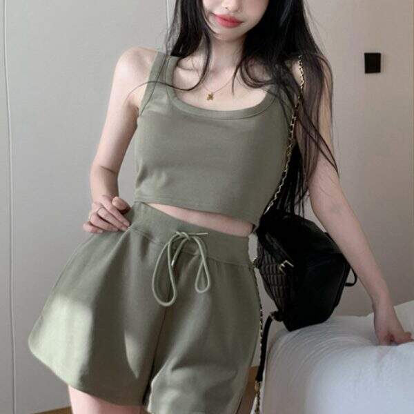 Short vest and shorts - Image 3