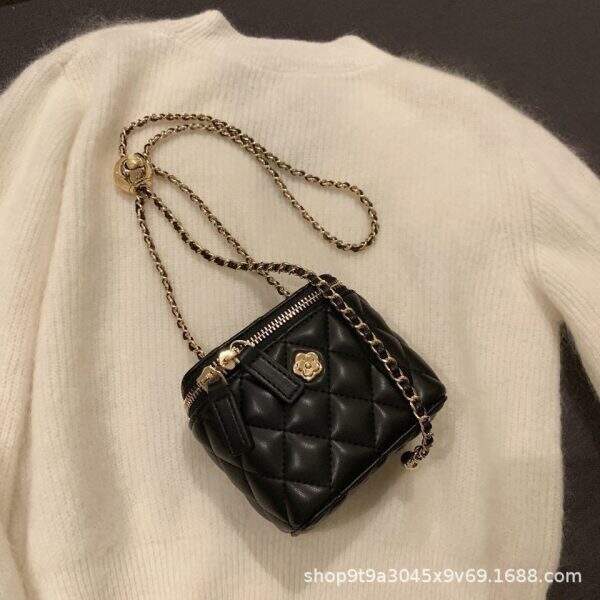 Ladies' Camellia Shoulder Bag - Image 2