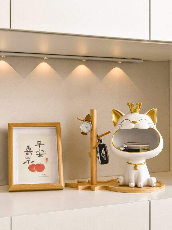 Zhaocai Cat Keychain Desktop Decoration - Image 3