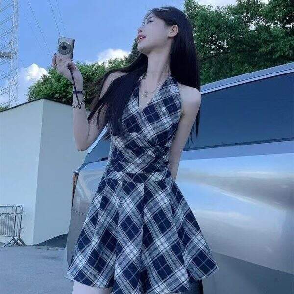 Black checkered V-neck dress - Image 3