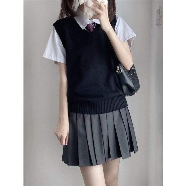 Sleeveless pullover sweater - Image 5