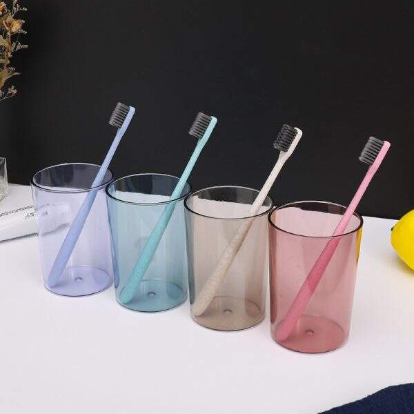 plastic drinking glasses - Image 1