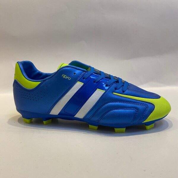soccer shoes - Image 3