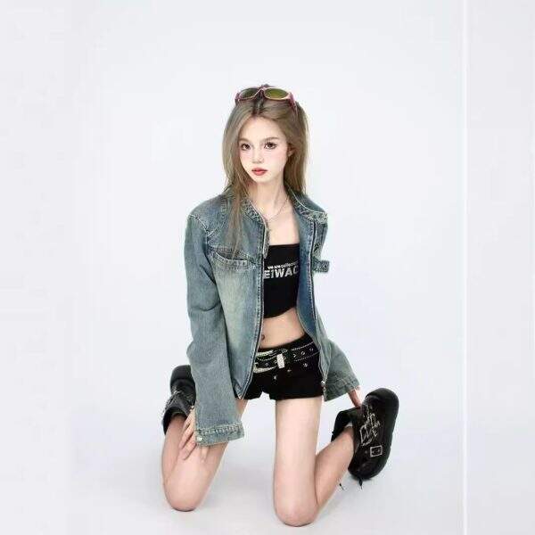 Millennium style denim rivet shorts for women - Image 3