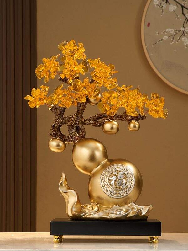 The gourd shaped ornament in the living room - Image 1