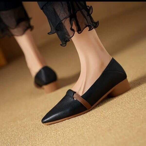 Pointed flat shoes - Image 4
