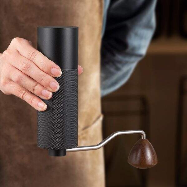 Hand cranked coffee grinder - Image 2