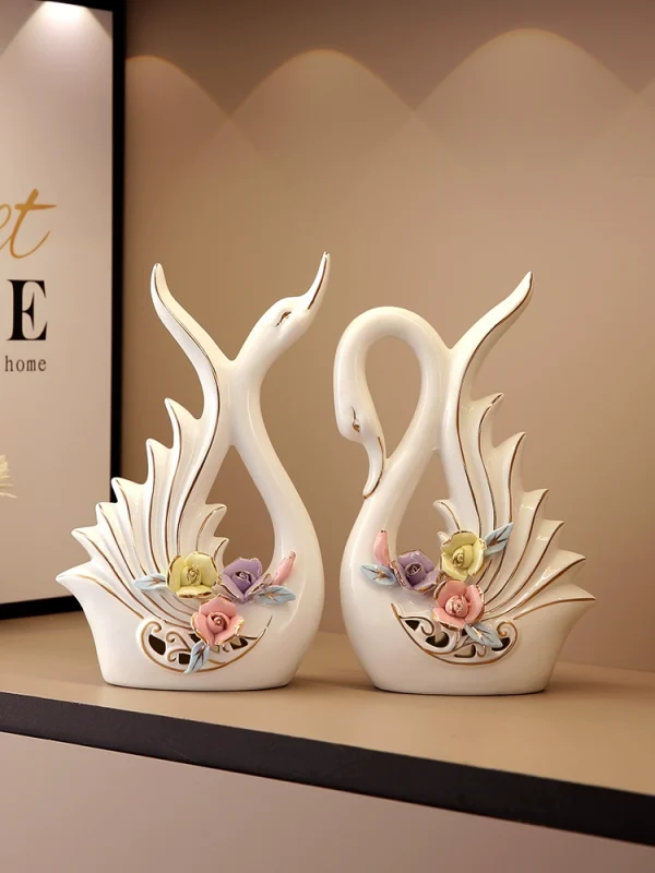 Luxury Swan Couple Accessories - Image 5
