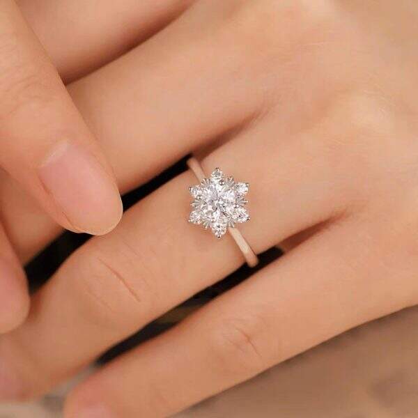 Moissanite Diamond Ring - Image 3