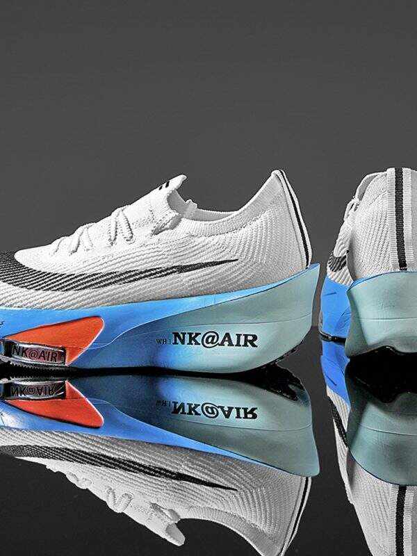 Running shoes - Image 2