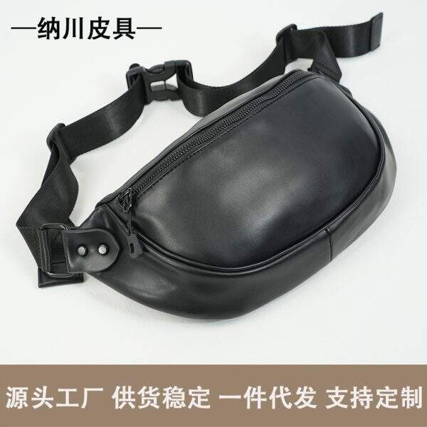 Comfortable and minimalist crossbody bag for men - Image 1
