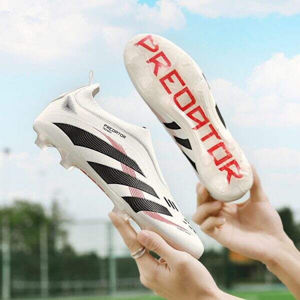 soccer shoes - Image 2