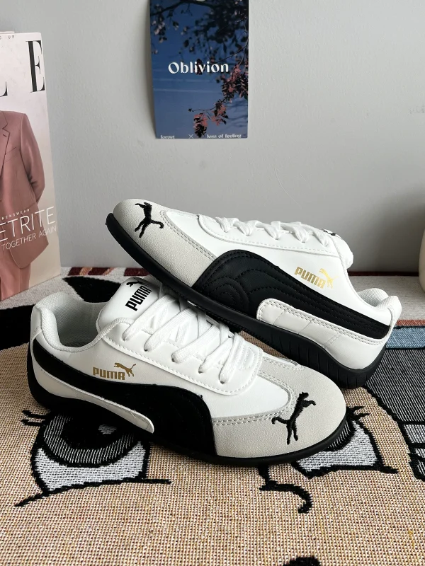 Black training shoes - Image 3